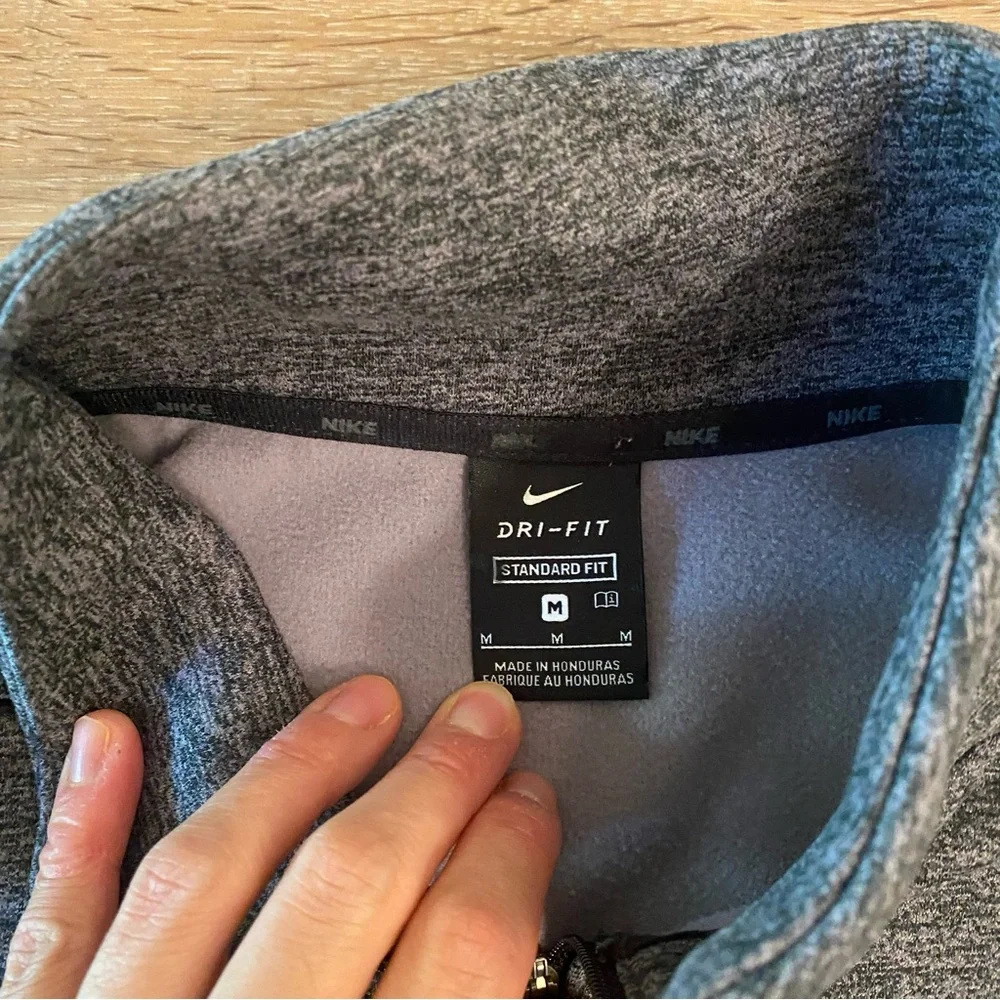 Nike Athletic QuarterZip Men’s Medium Classic Performance Stretch Athletic - Picture 5 of 7